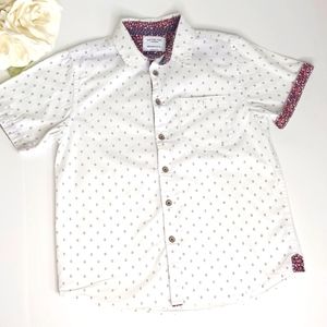 Level Ten Button down shirt Boys Size Medium 10/12
